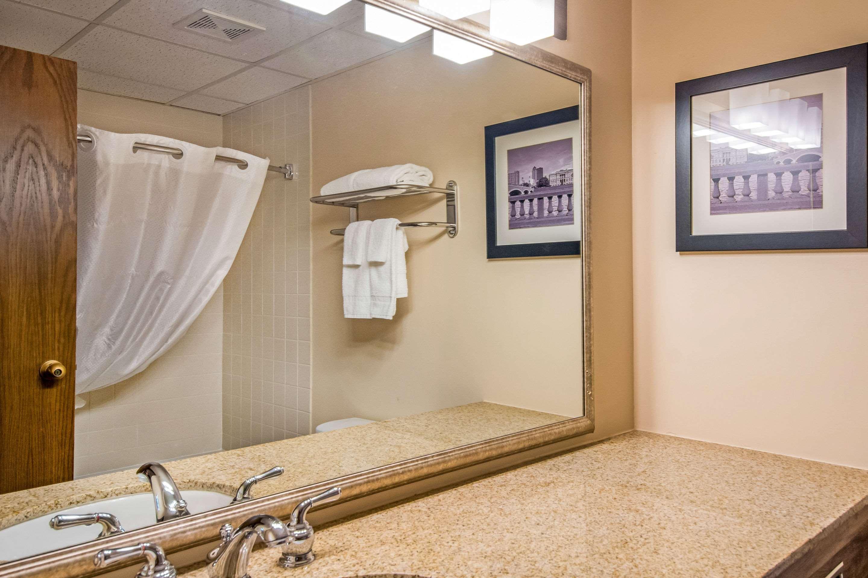 Quality Inn & Suites Virginia Zewnętrze zdjęcie